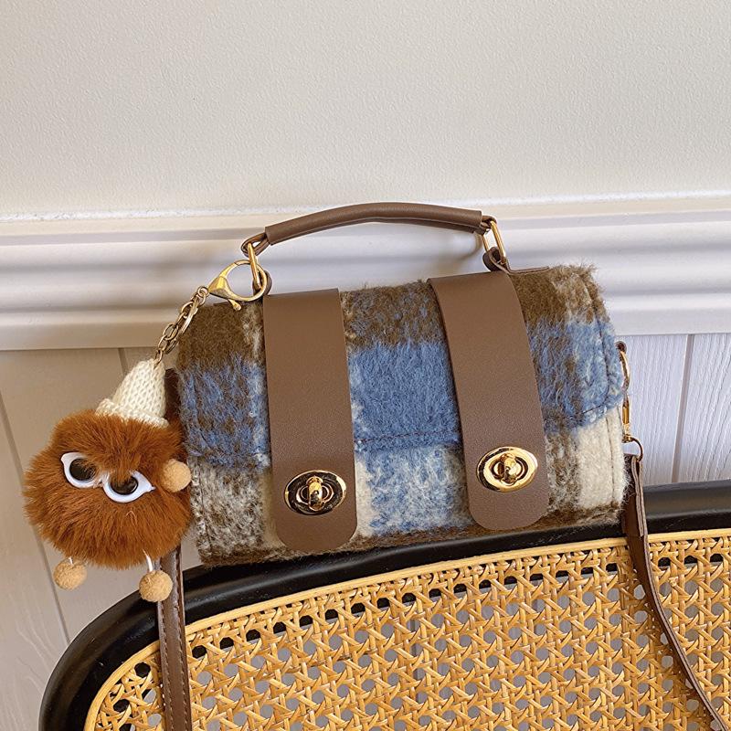 Mode Schloss Kleine Tasche für Damen, Retro Umhängetasche für Damen für den frühen Frühling