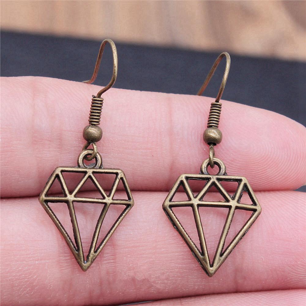 Drop & Dangle Earring Study Sports Minimalist Jewelry ComponentsEarring Size 18x19mm QE029