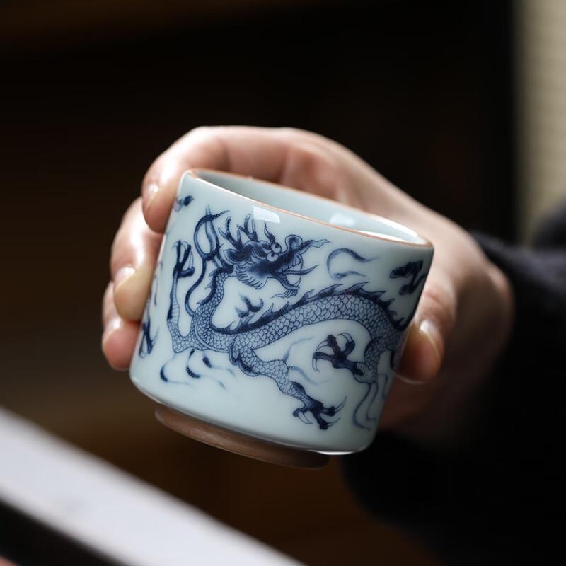 MULTIPOTENT Antique Blue & White Porcelain Dragon Tea Cup