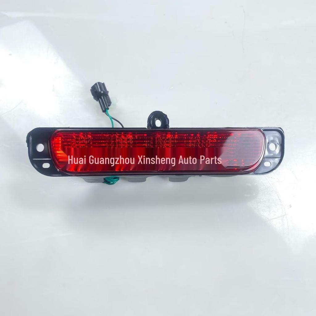 8334A059 High Mount Stop Lamp for 2005-14 Mitsubishi Triton L200 Rear Bumper