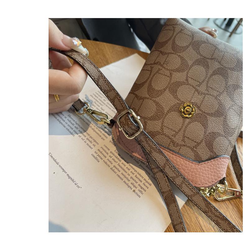 Trendy 2024 Mini Crossbody Phone Bag: Lightweight, High-End Summer Accessory for Women