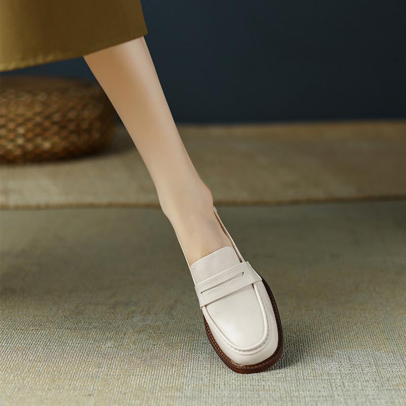 French retro square head low-heeled single shoes versatile loafers British thick-heeled small leather shoes women's spring 2025 new models
