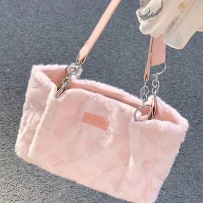 Süße Liebesherz-Geldbörse Damen Pelz-Tragetaschen Wintermode Damen Kunstpelz-Handtaschen Elegante Damen Weiche Plüsch-Umhängetasche