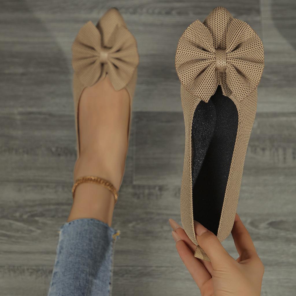 Flat-bottomed fly-woven single shoes 2025 new large-size pointed head shallow mouth bow foot cover four-season comfortable Doudou shoes women