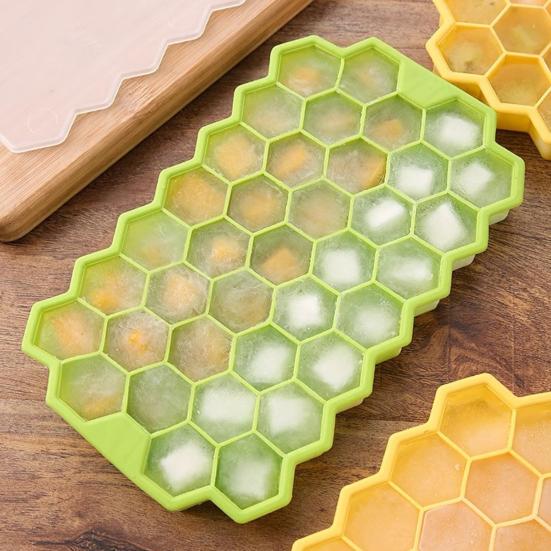 37 Cavity Honeycomb Ice Tray BPA-Free Slow-Melt Reusable Small Ice Mold with Lid Easy Release Silicone Ice Cube Maker for Freezer
