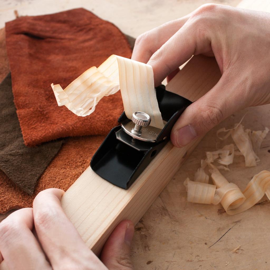 KAKURI Hobby Plane with Replaceable 90mm Overall and Pull and Perfect for Flat DIY and Model 41446 Blades, Length, Dual-Push Design, Palm-Sized,