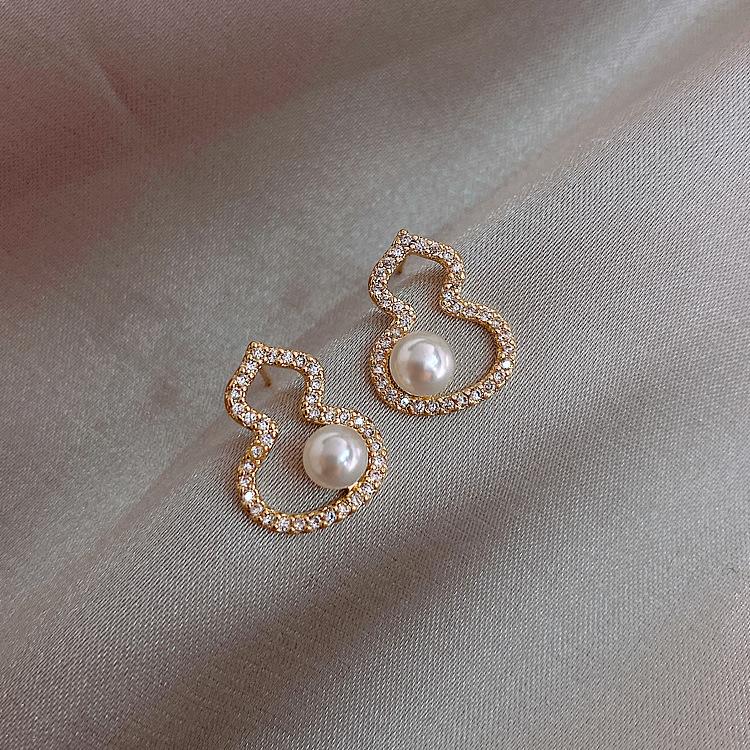 Boucles d'oreilles clous Petite Perle Aiguille Argent Tempérament Haut de gamme Géométriques Boucles d'oreilles pour Trou d'oreille Mignonnes Serties de Diamants Boucles d'oreilles Personnalisées