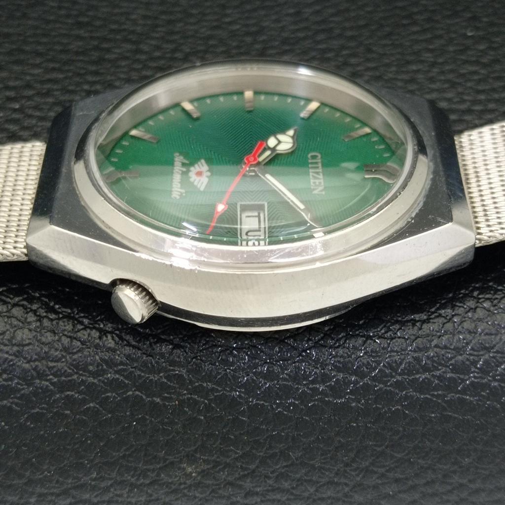 JAPAN VINTAGE CITIZEN AUTOMATIC 8200 MENS GREEN COLOR DIAL WATCH a500222-2 R151b-a500222