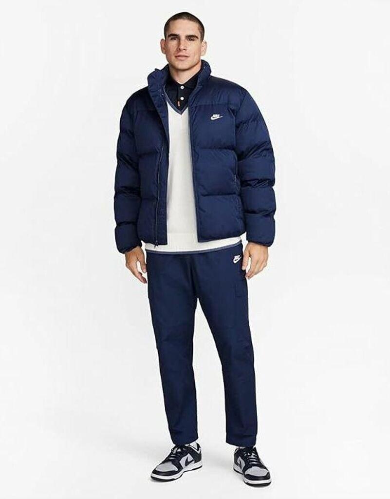 Зимняя пуховая куртка Nike Sportswear Club Therma Fit Club (FB7368) черный/белый