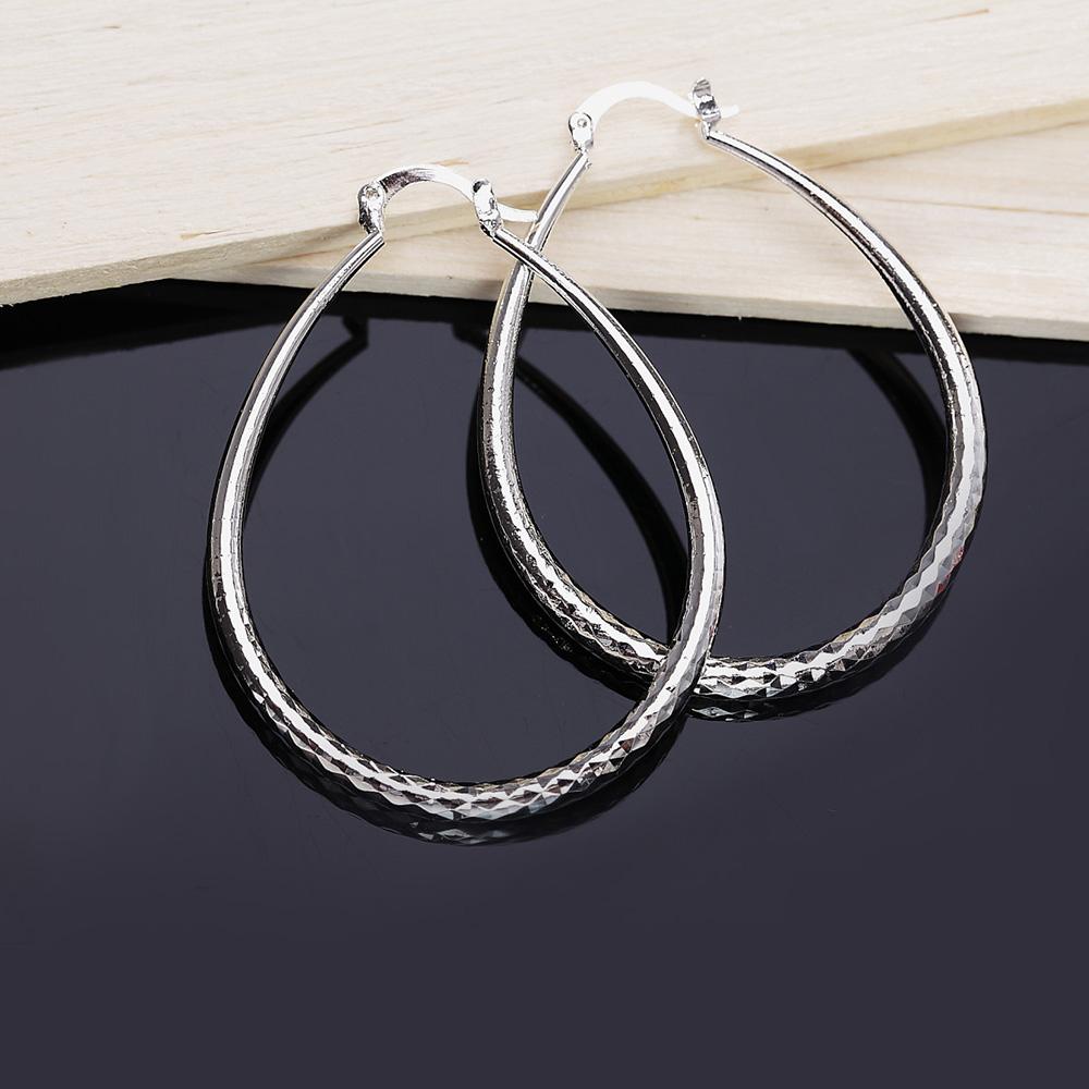 Exquisite and Creative Large Hoop Earrings for Ladies Party Wedding Ladies Luxury Jewelry Holiday Gifts High Quality Practical Daily Use