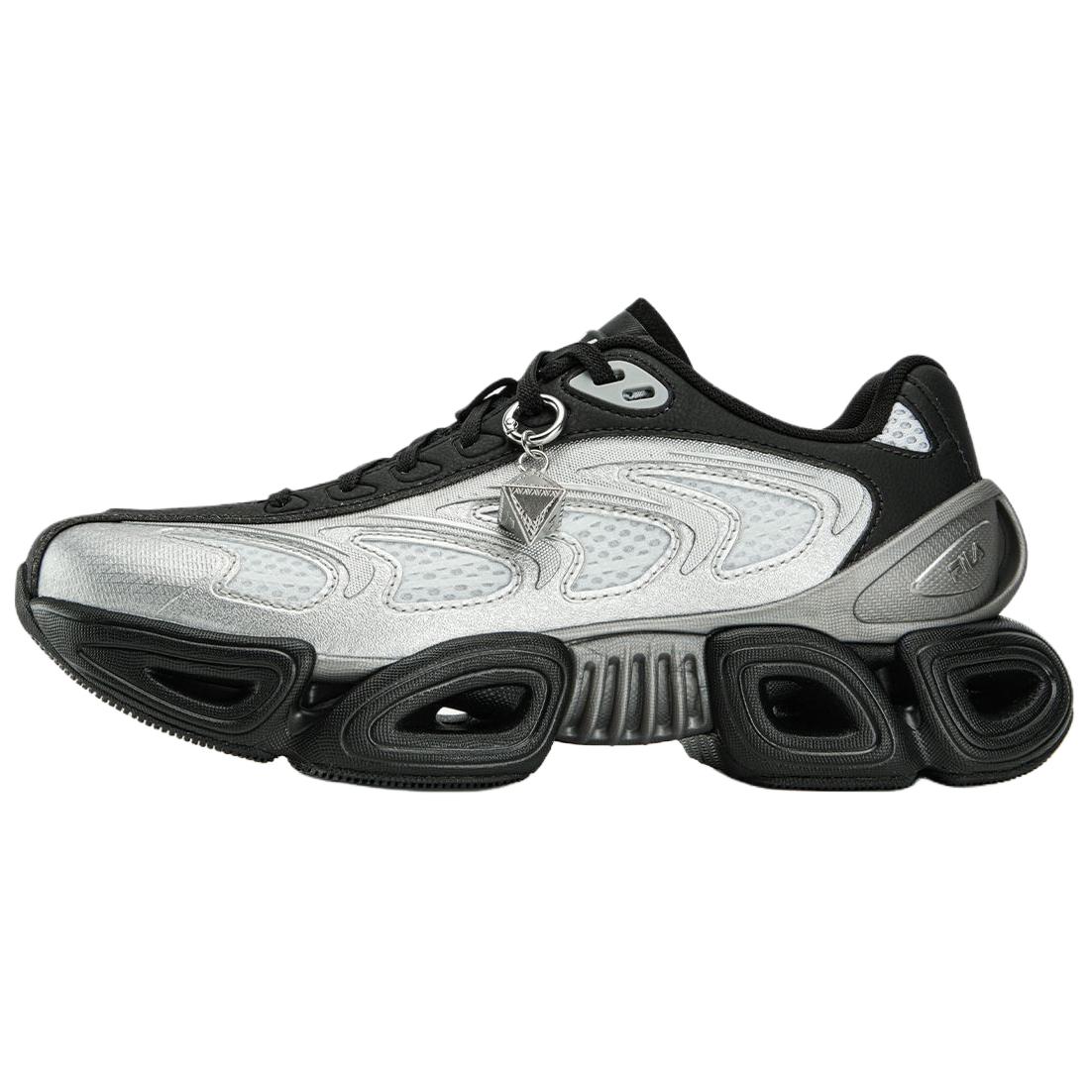 FILA VETTA Chunky Sneakers Women s Low Top Black F12W632155FBS 35.5