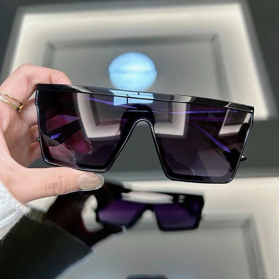 Stylish Square Sunglasses Female Male Classic Retro Stylish Eyewear Casual Oculos Female Male Travel Driving Premium Quality Comfortable Daily Wear
