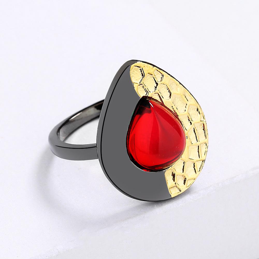 Europejski Retro Szykowny Owalny Pierścionek MS Ruby Czarno-Złoty Dwukolorowy