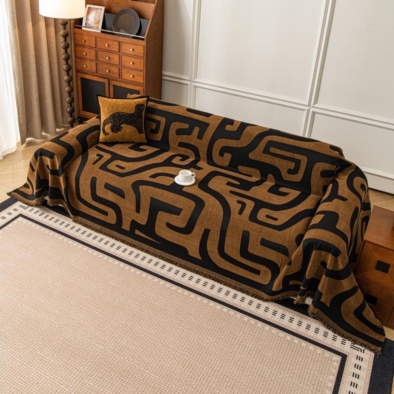 Chenille Sofa Towel Universal Non Slip Sofa Cover Blanket Modern Simple Living Room Sofa Cushion Cover Machine Washable 180*90cm коричневый