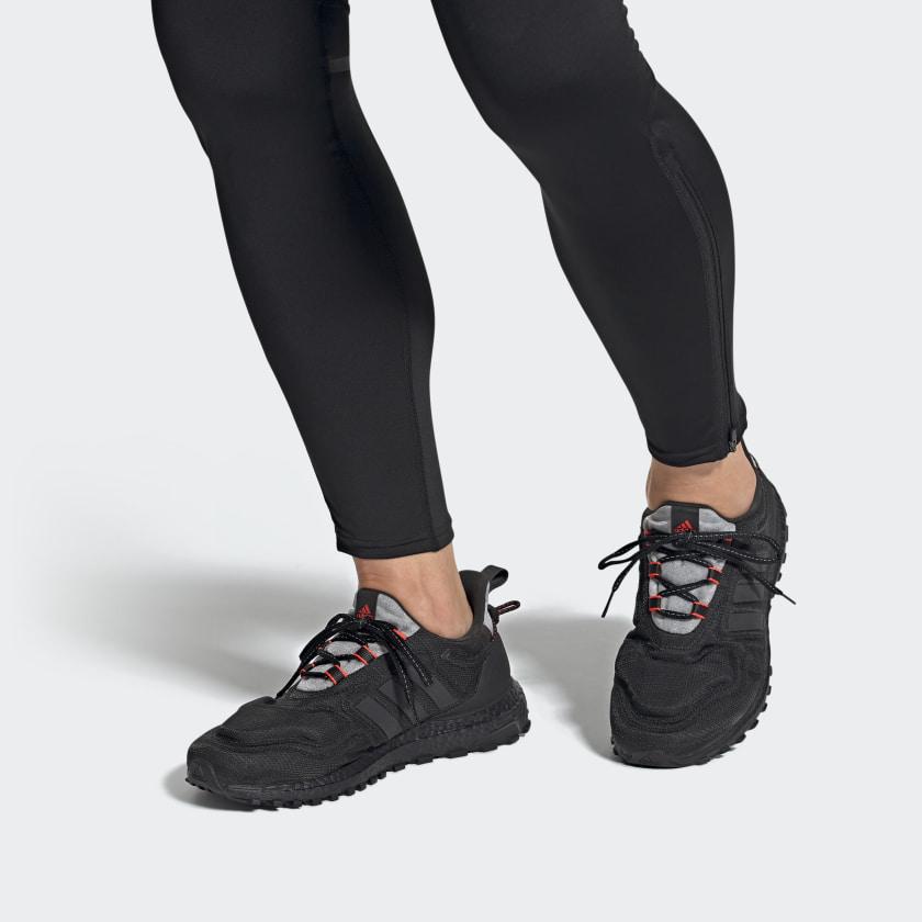 Adidas Чоловічі кросівки UltraBoost Cold.RDY Lab Black Carbon Core-Black Solar-Red FZ3990