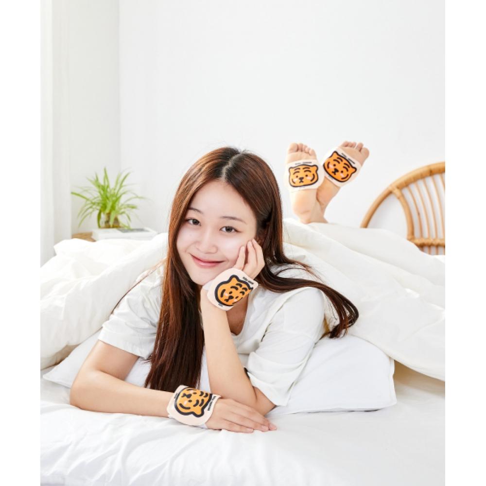 Dongkook Pharm Good Sleep HAnd And Foot Warmer  Unemployed Tiger Collaboration  20 Sheets