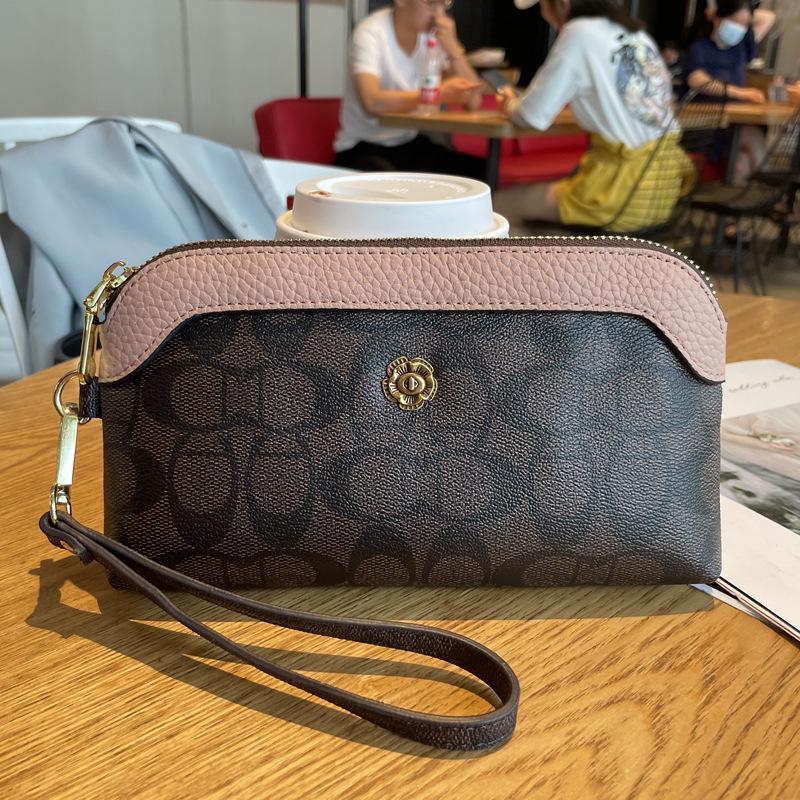 2022 Women's Trendy Handheld Shoulder Bags & Wallets: Stylish Small & Long Phone Bags for Moms