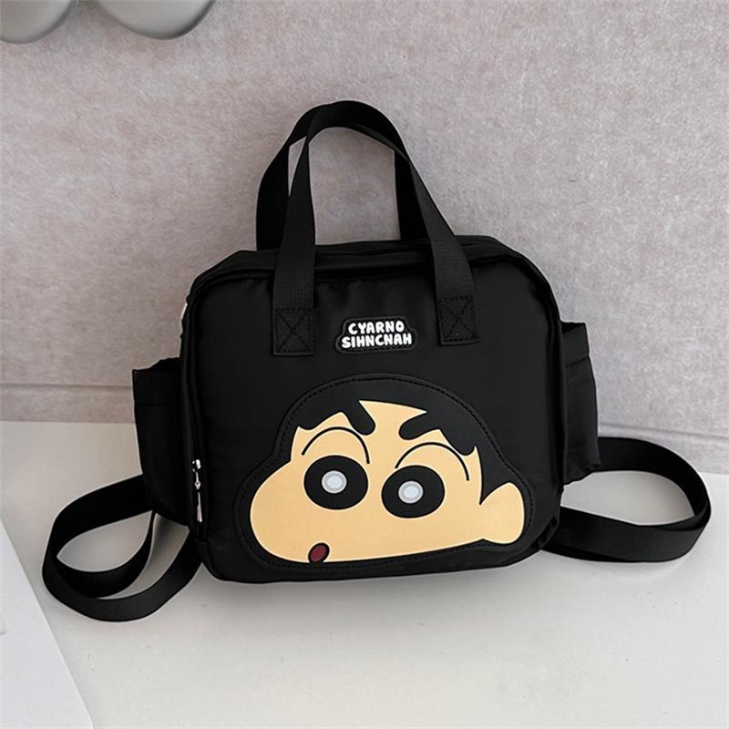 

Мультяшный Милый Рюкзак Crayon Shin-Chan Большой Вместимости Холщовая Сумка Ручная Портативная Сумка Через Плечо Кроссбоди Многофункциональная Сумка для Хранения