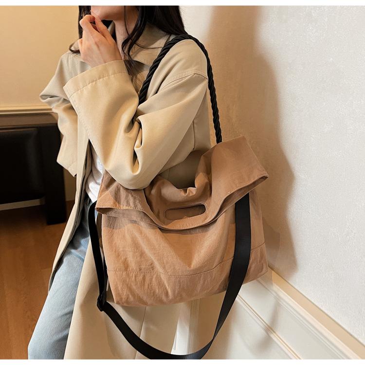Large-capacity student bag women's new broadband messenger bag high-end fashion versatile tote bag