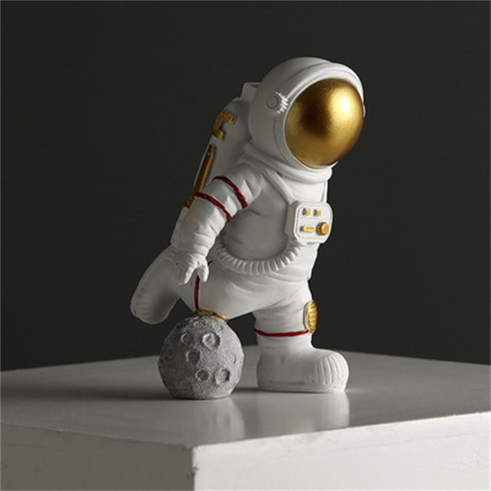 New Astronaut Figurines Christmas Resin Spaceman Moon Sculpture Decorative Cosmonaut Statues Miniatures Gift for Home Decor