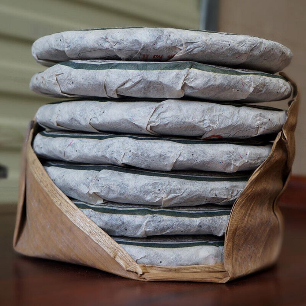 Ceai Pu-erh Ceai Sheng Puer 400 g Yunnan Haiwan Yi Wu Zheng Shan Qizi Tort