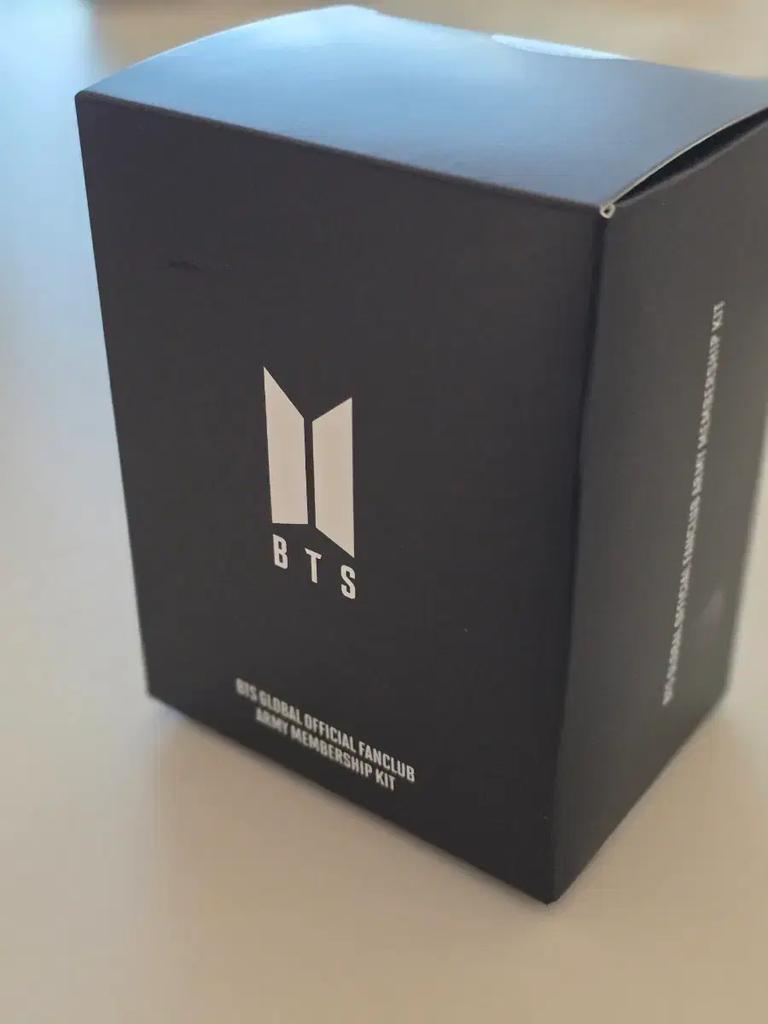 BTS Unopened ARMY Membership Kit 2025, V7