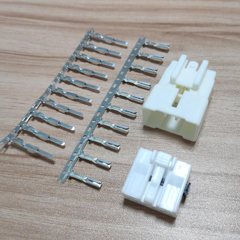 10PIN Plug for Lexus Mark Levinson Amplifier (Model: 20260401)