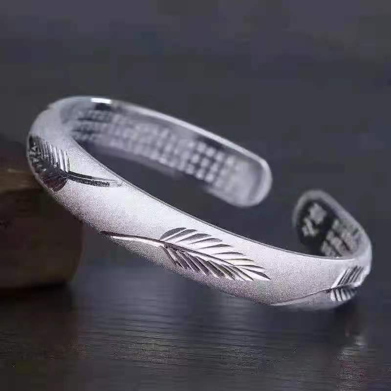 

Посеребренный браслет с листовым отверстием Женский браслет