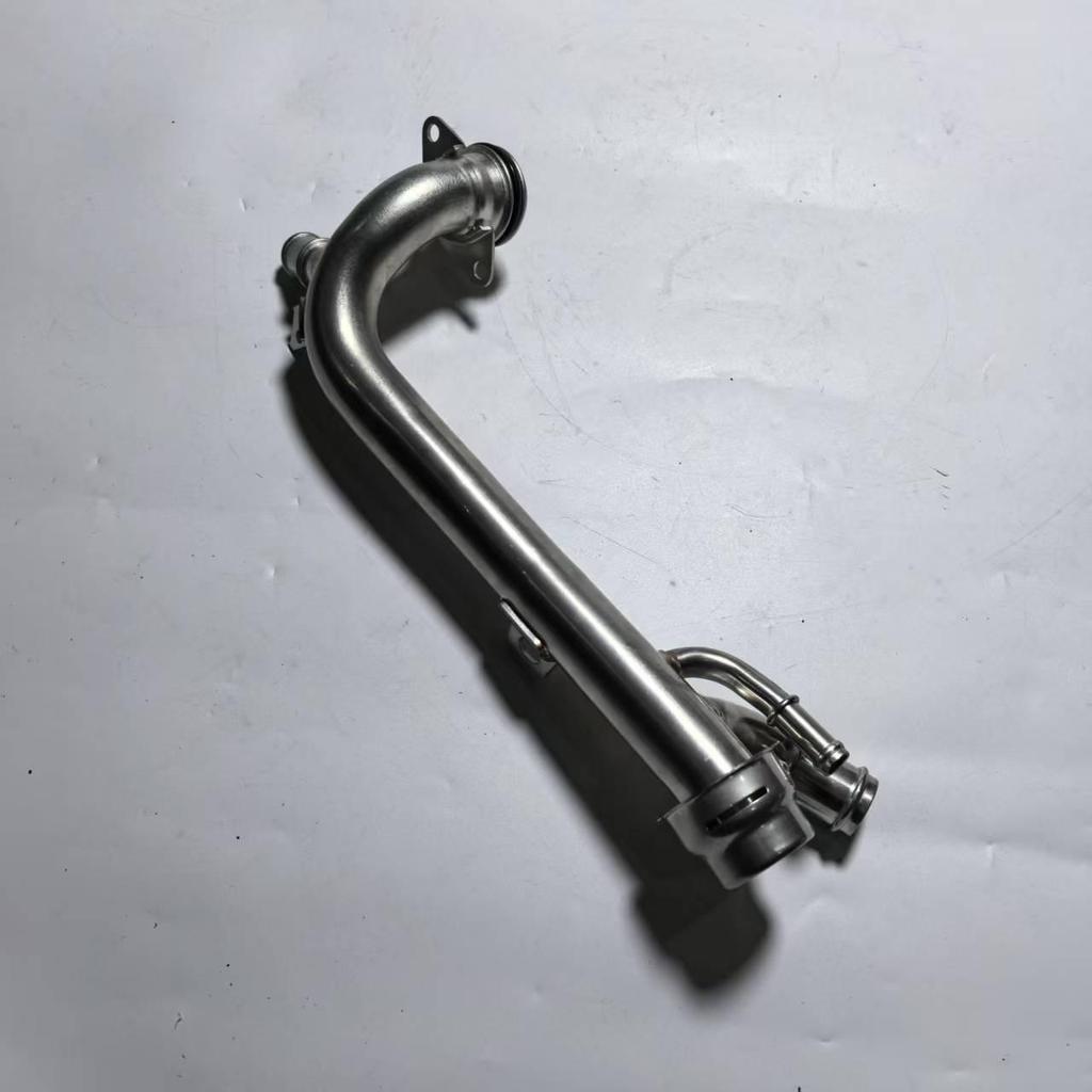 Kompatibles Mercedes M264 Zylinderkopf Kühlwasserrohr 2642004201/2642008600