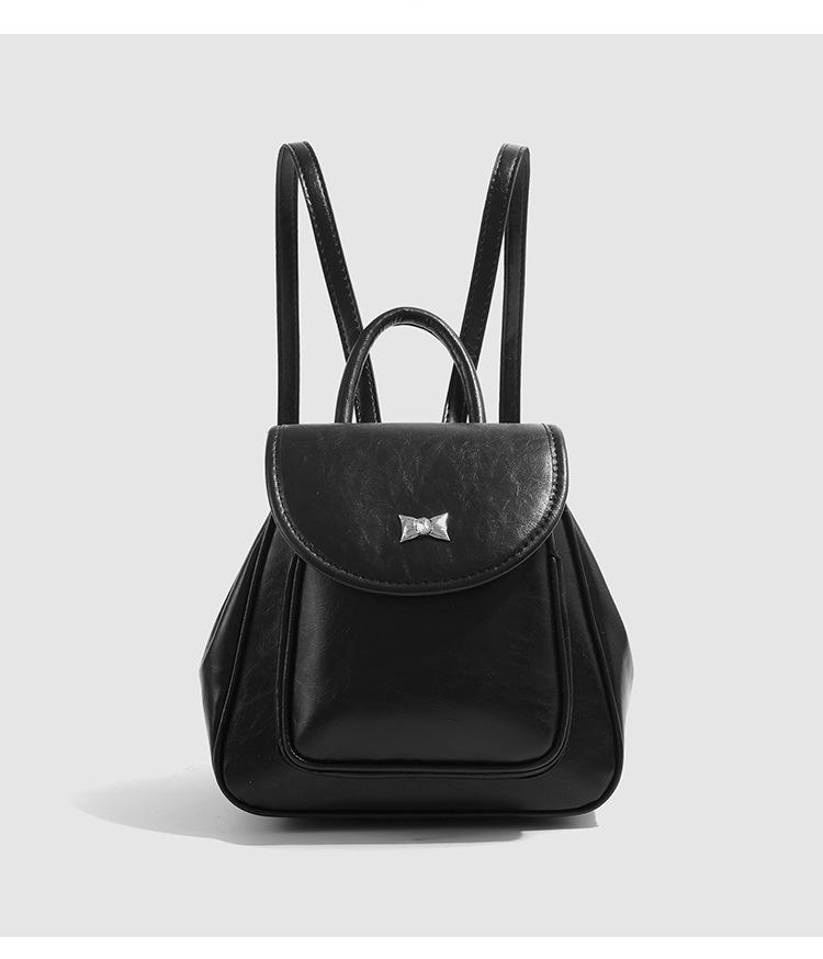 

College style niche simple butterfly lightweight backpack female 2025 new student class versatile handbag