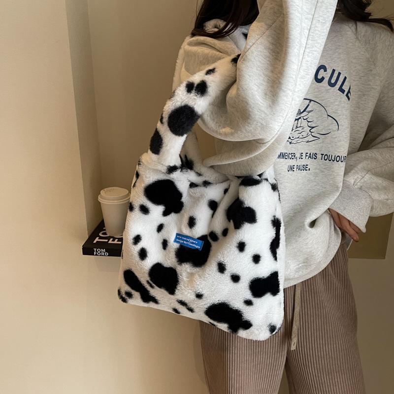 High-end Hand-held Small Bag, Fashionable and Versatile, Student Postman Crossbody Bag