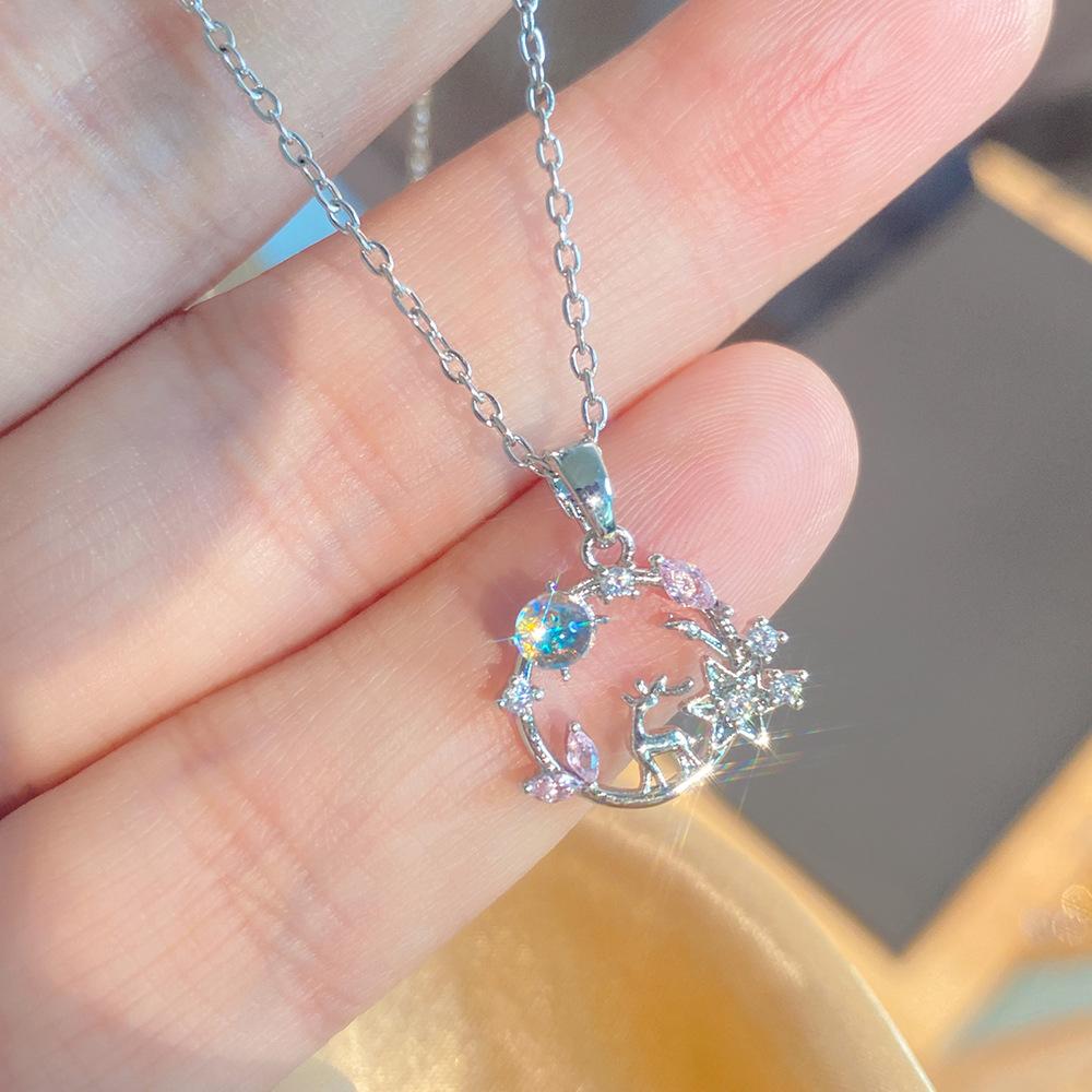 Light Luxury Full Diamond Inlaid Zircon Titanium Steel Clavicle Chain Fairy Versatile Delicate Necklace Gift for Girlfriend
