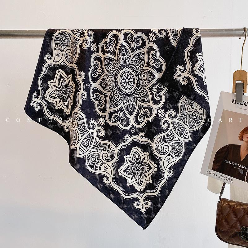 European and American fashion light luxury silk wool silk scarf women s 2025 autumn and winter new versatile 65cm silk wool silk scarf shawl 65cm