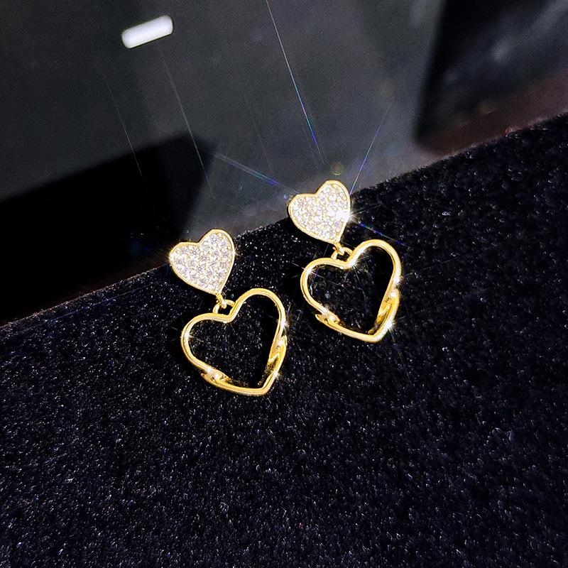 Korean Style Heart Shaped Peach Earrings for Women - Elegant, Versatile, Minimalist Ear Pendants