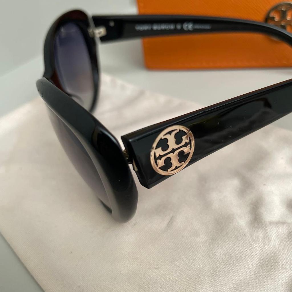 Used TORY BURCH black sunglasses with case