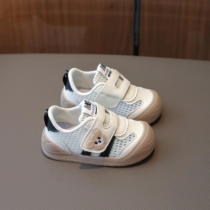 Kids Breathable Mesh Bear Decor Casual Sneakers 16