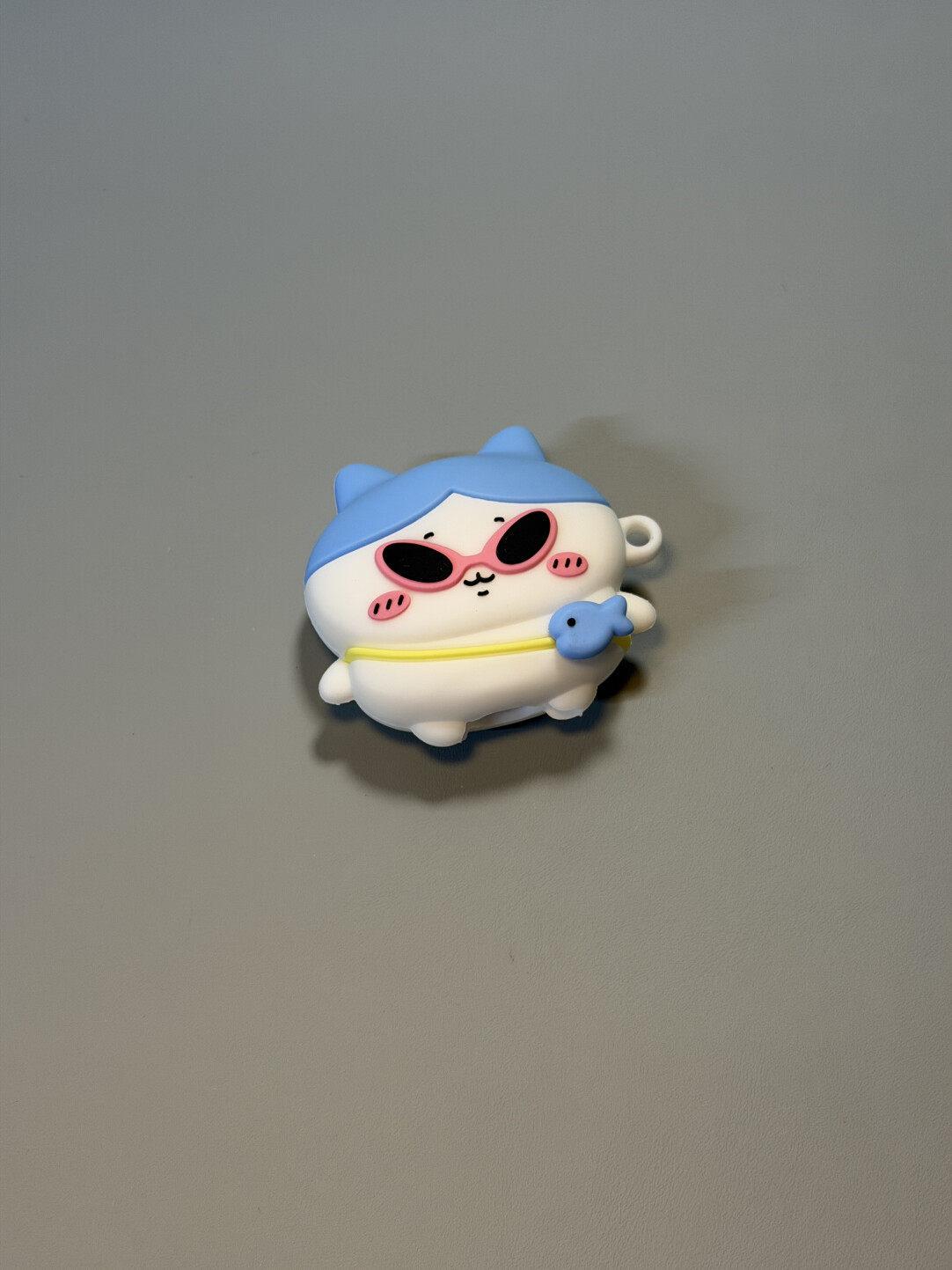 The new cartoon Hachi Usaki is suitable for AirPods new 1st generation earphone protective cover new 1st generation/Pro1st generation pendant airpods 1/2 generation