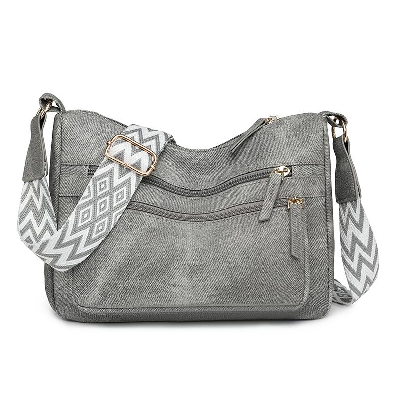 Women's Shoulder Bag Solid Color Vintage Shoulder Bag Large Capacity Commuter Crossbody Bag