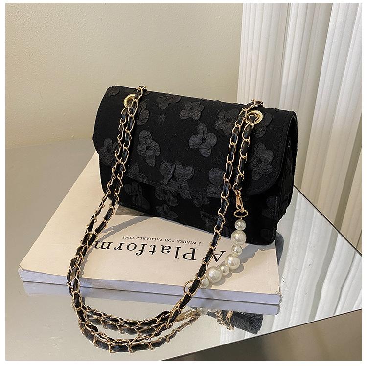 2025 New Women's Bag Flow Fashion Pearl Handbag Silk Printed Small Square Bag Chain Shoulder Messenger Bag