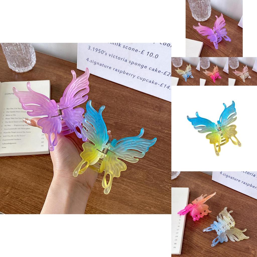 Delightful Plastic Butterfly Hair Claw Clip For Women With Exquisite Spring Design