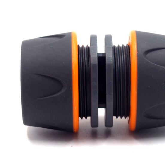 Vysoká tvrdost Pipe Connector Široké použití Plast Praktický Široce používaný Pipe Adapter Garden