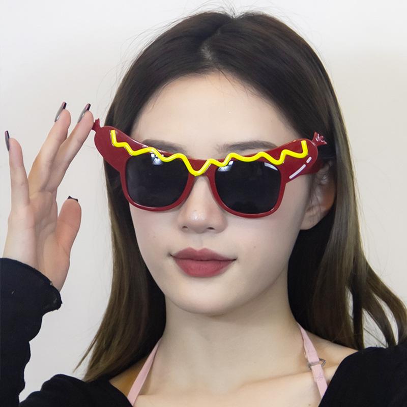 Hot Dog Shaped Party Glasses - Creative Photo Booth Props for Fun Food Festivals