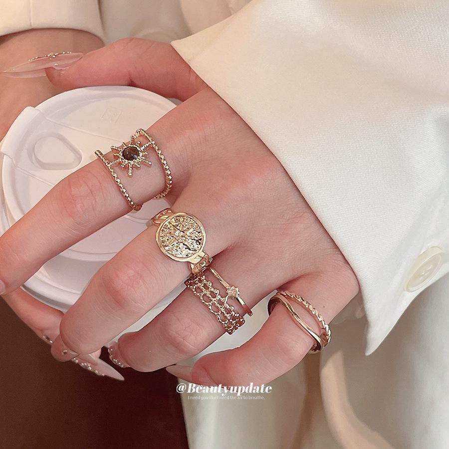 Four-Piece Geometric Star Open Metal Ring Set - Retro High-End Index Finger Jewelry