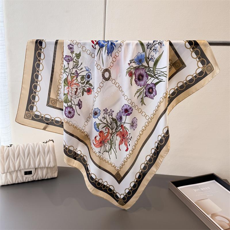Square Scarf Women‘s Fashion Print Scarf Luxury Imitation Silk Neckerchief Foulard Bandanas Hairbands Wraps For Travel