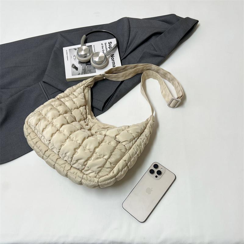 Women Soft Padded Hobo Shoulder Bag Lightweight Cloud Puffy Crossbody Bag Casual Commute Quilted Puffer Shopping Handbag