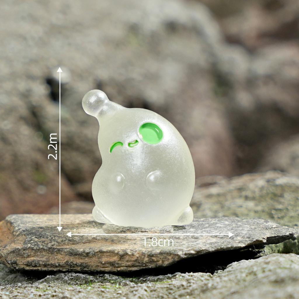 Glow-in-the-Dark Resin Figurine Micro-Scenery Decorative Ornament Cartoon- Adorable Viral Glowing Desktop Craft Item