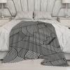 Abstract Striped Blanket Microfiber Flannel Cover Blanket Bedroom Living Room Sofa Soft And Comfortable Home Decoration