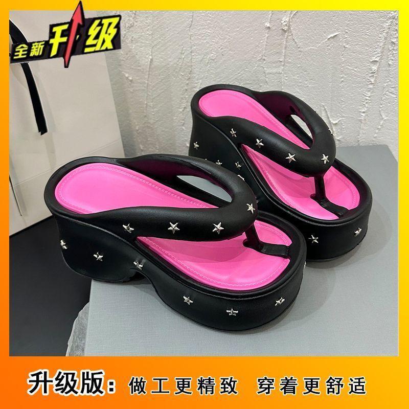 Thick-soled Flip-flops Women's Fashion Versatile Casual Pinch Feet Small Cool Slippers Women's 2025 New Summer Wear
