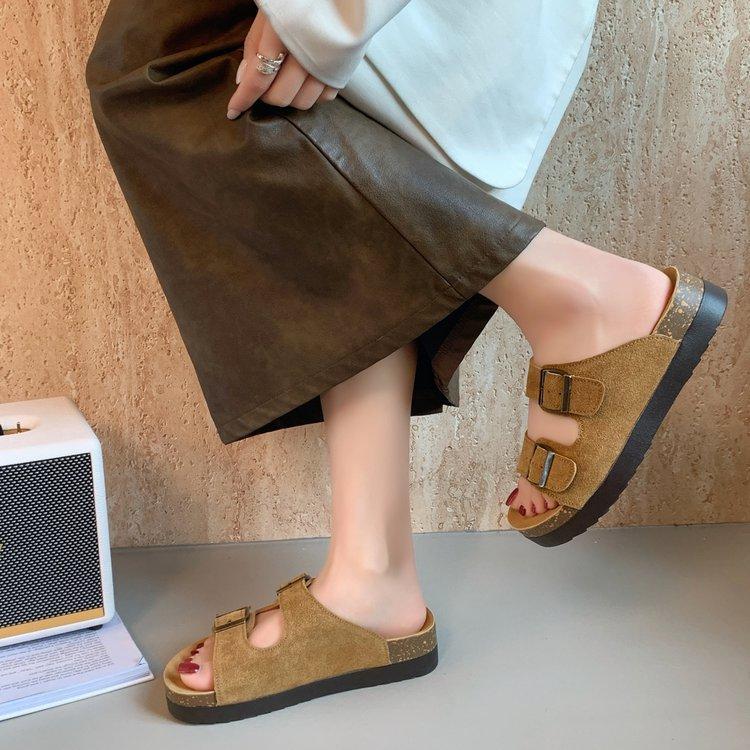 Muffin Platform Retro Boken Slippers Women's 2025 New Summer Outer Wear Boken Shoes Cork Word with Cool Slippers