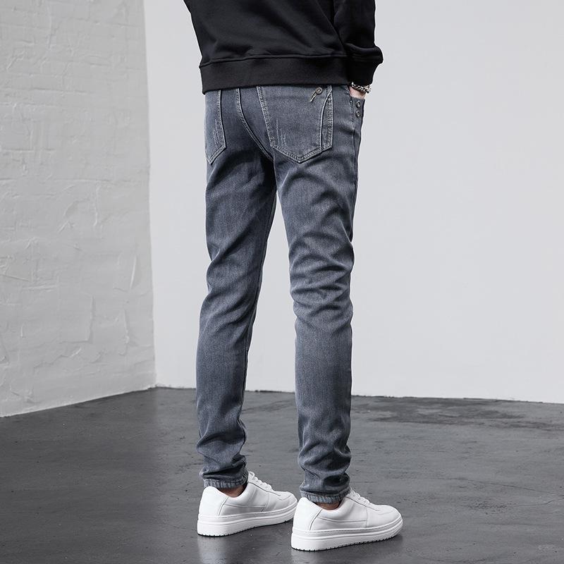Popular Men's Stretch Jeans: Slim Fit, All-Season Casual and Sporty Style